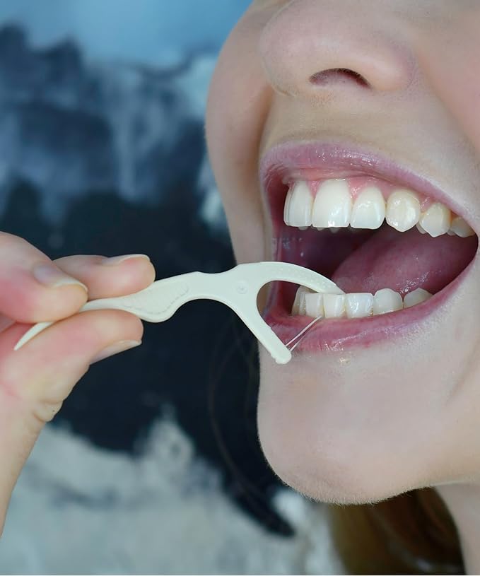 Floss Picks Biodegradable (200pcs) - Plant Based Dental Floss Picks, Natural Flossers for Adults & Kids, Nontoxic Vegan Tooth Pick Flossers & Eco Floss Sticks - Double Thread Mint